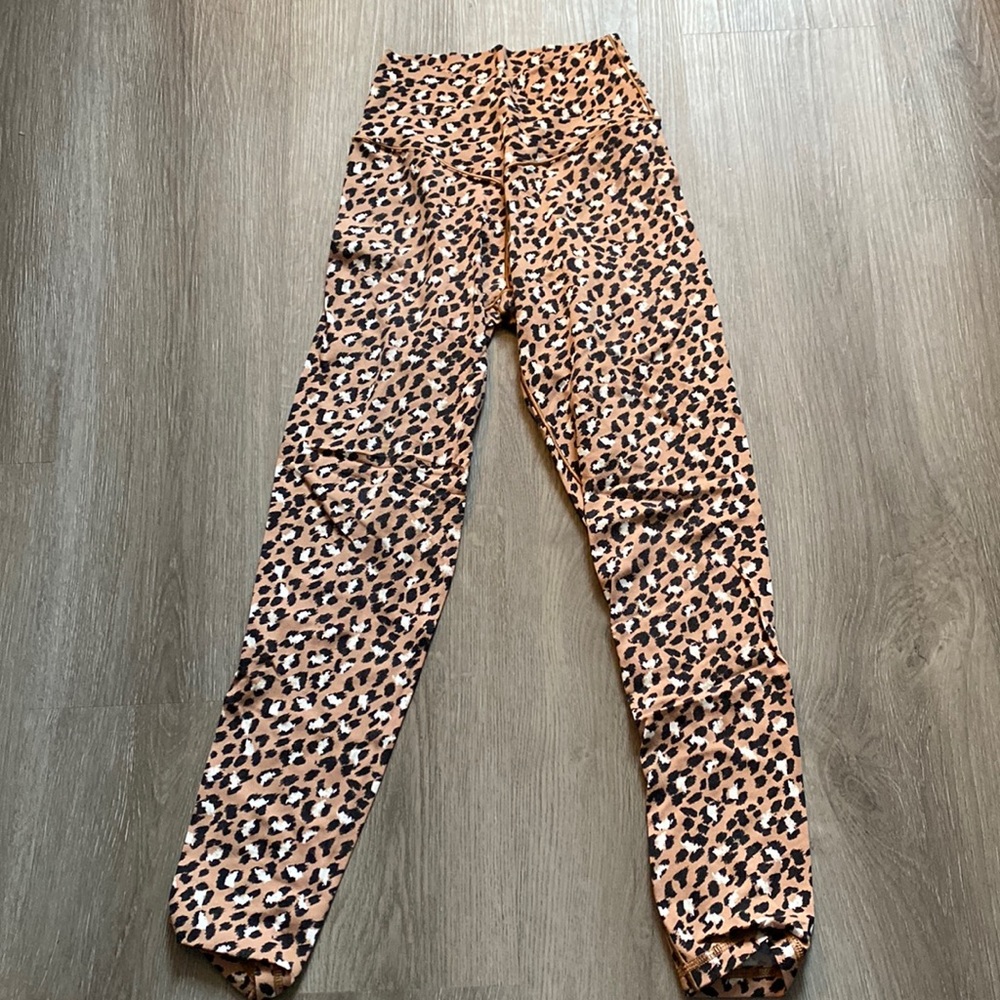 Aerie cheetah print leggings